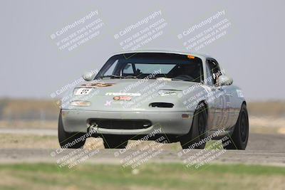 media/Oct-25-2025-CalClub SCCA (Sat) [[34c778dfbe]]/Group 4/Qualifying/